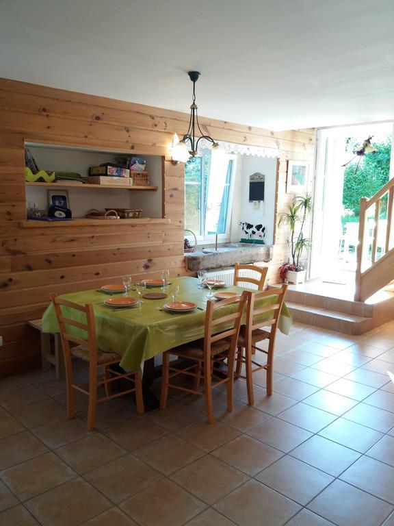 Gite Mentrel Champ-le-Duc Buitenkant foto